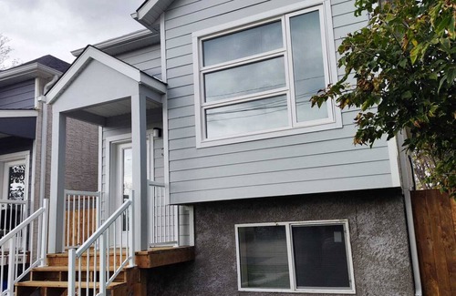 Winnipeg House | Luxury 1 Bedroom Basement Suite