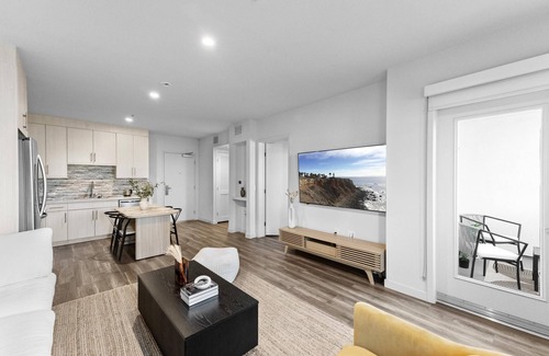 Melrose Apartment | Luxury 1-Bedroom Centrally Located in West Hollywood