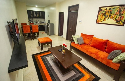 Kampala Condo | Luxury 1 Bedroom Condo - Easy Access to Downtown