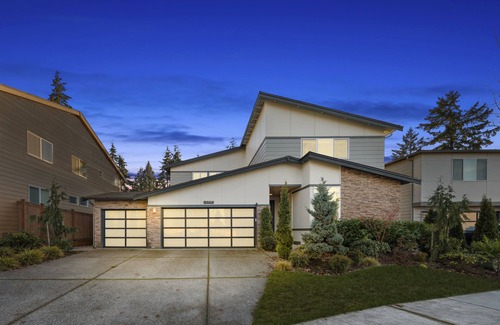 West Ridge House | Luxury 1-Bedroom guest suite with private entrance