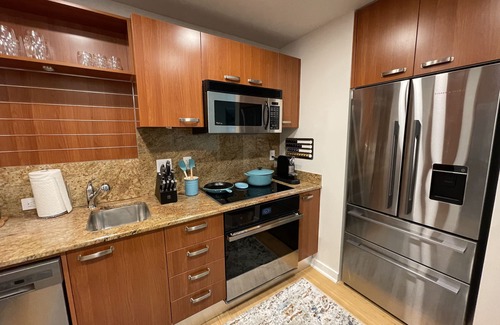 Brickell Condo | Luxury 1-bedroom in Hotel AKA Brickell Residence