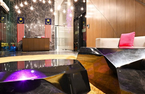 Kuala Lumpur City Centre Apartment | Luxury 1-BR KLCC (Petronas) Twin Towers View Apartment @ Tropicana