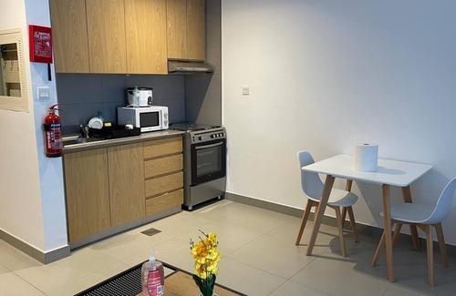 Sharjah House | Luxury 1 BR Studio in Sharjah Dubai - 15 mins from airport