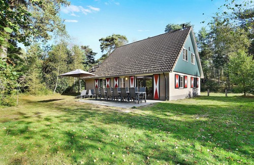 Eerbeek House | Luxury 10-person bungalow in the holiday park Landal Coldenhove