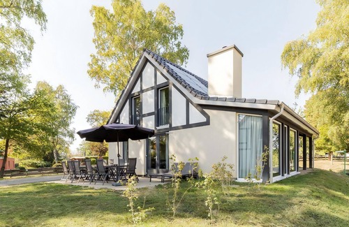 Krov House | Luxury 12-person bungalow in the holiday park Landal Mont Royal