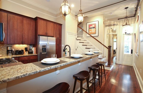 Faubourg Marigny Bed & Breakfast | Luxury 1830s Victorian Marigny Jewel - Old Is Now Modern Chic And Beautiful