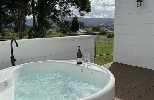 Albion Park House | Luxury 19th century estate!