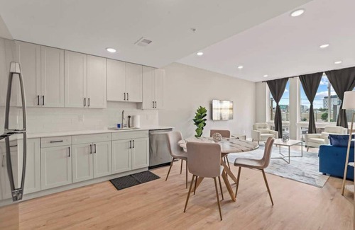 Northern Liberties Apartment | Luxury 1BD | 3 Beds | Northern Liberties