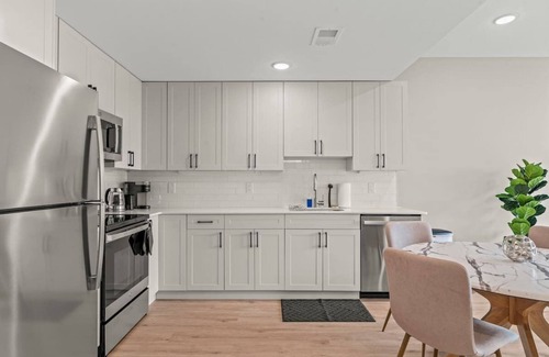 Northern Liberties Apartment | Luxury 1BD | 3 Beds | Northern Liberties