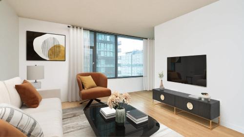 Downtown Seattle Apartment | Luxury 1Bedroom 1bath Ferris wheel Water Views