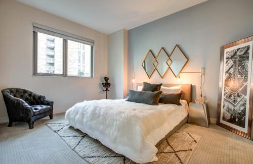 Lower Queen Anne Apartment | Luxury 1bedroom 1bath Space Needle