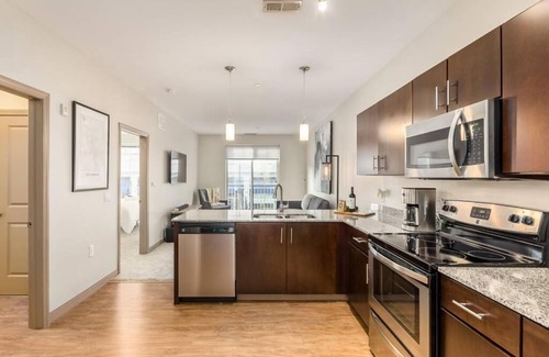 Scioto Mile Apartment | LUXURY 1BR APARTMENT l ENTERTAINMENT FREE PARK