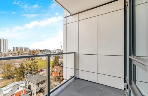 Kitchener Apartment | Luxury 1BR King Bed Unit - Private Balcony