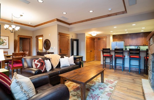Truckee Condo | Luxury 2 BD/2.5 BA in the Heart of the Village at Northstar! - Catamount 208