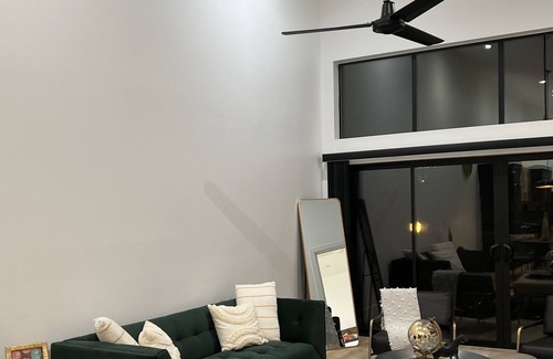 Roosevelt Condo | Luxury 2 Bd!! Privacy and Convenience Near Downtown with Great Skyline Views!!