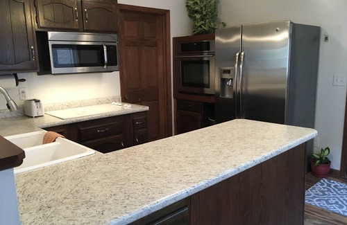 North End House | Luxury 2 Bed 1.5 Bath Jacuzzi, Gym n7dollar Uber From Excel