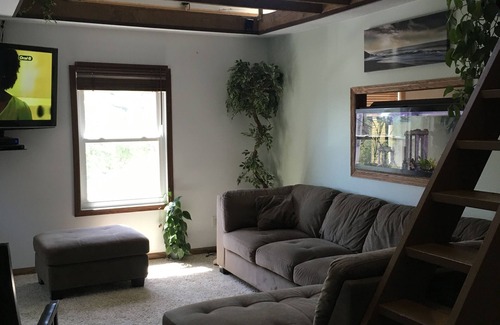 North End House | Luxury 2 Bed 1.5 Bath Jacuzzi, Gym n7dollar Uber From Excel