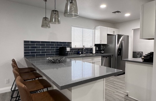 Las Vegas House | Luxury 2 Bed 1Bath Monthly.