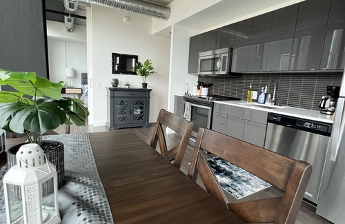 Downtown Winnipeg Apartment | Luxury 2 bed 2 bath across jets arena 16th floor with amazing view