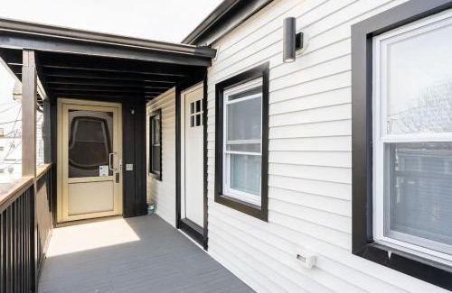 Eagle Hill Apartment | Luxury 2 Bed 2 Bath East Boston