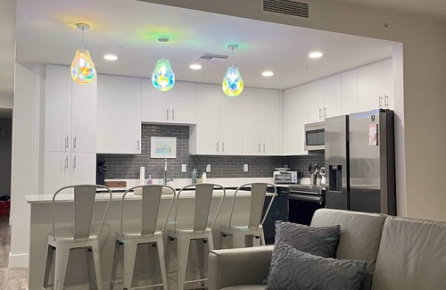 Central Sarasota Condo | Luxury 2 Bed 2 Bath Waterfront Condo with Patio Sunsets Gym and Parking
