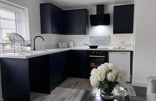 Ainley Top Apartment | Luxury 2-Bed Apartment Lindley Huddersfield