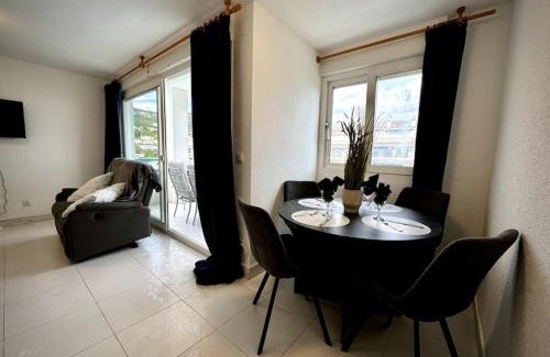 Alcossebre Apartment | Luxury 2-Bed Marina Apartment