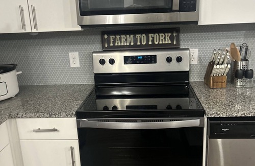 Keller Apartment | "Luxury 2-Bed Oasis in DFW "/Pet Friendly