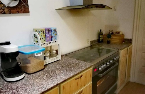 Al Maabilah House | Luxury 2 bed room house in a quiet neighbourhood