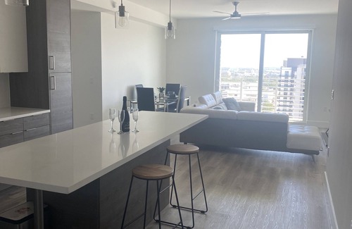 Riverwalk Fort Lauderdale Apartment | Luxury 2 Bedroom Apartment in the sky.
