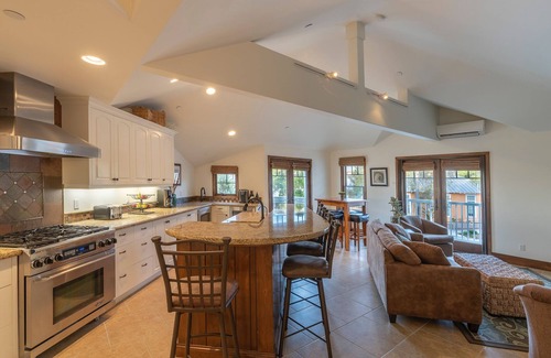 Avila Beach Condo | Luxury 2 Bedroom/2 Bath Condo - Steps To Beach & Town