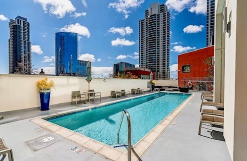 Downtown San Diego Condo | Luxury 2 Bedroom, 2 Bath Condo with San Diego Harbor Views
