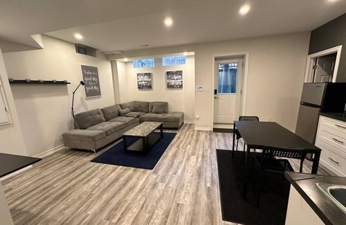 Brampton Apartment | Luxury 2 bedroom 2 bath BSMT apartment