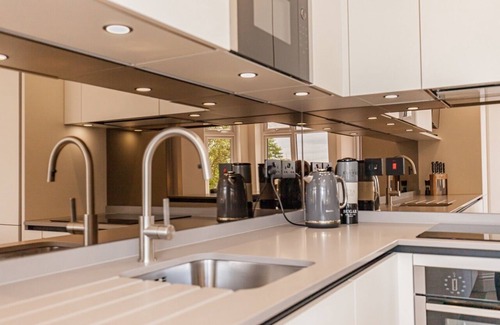 Cowley Apartment | Luxury 2 Bedroom, 2 Bathroom Apartment - Oxford