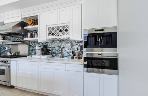 Garden Grove House | Luxury 2-bedroom ADU with AC, and WiFi in the heart of Garden Grove