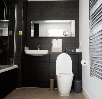 Castlefield Apartment | Luxury 2 Bedroom and bathroom in Central Manchester With Balcony