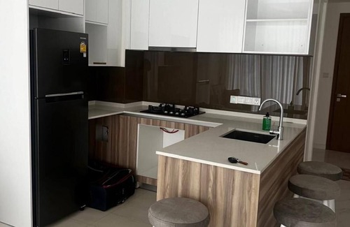 Colombo 02 House | Luxury 2-bedroom apartment in beautiful Colombo with AC, WiFi, fitness room
