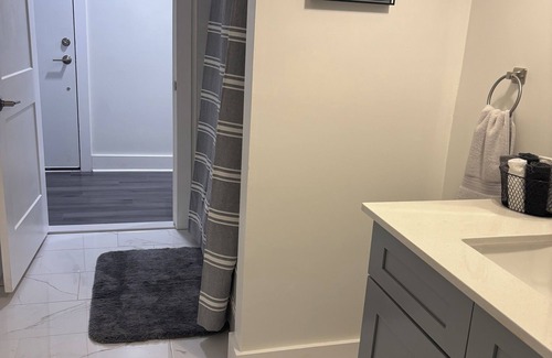 Midtown Apartment | Luxury 2 bedroom apartment