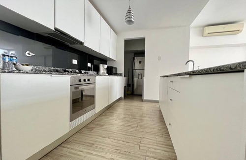 San Francisco Apartment | Luxury 2 bedroom apt free parking and Pool