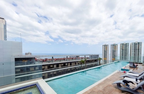 San Francisco Apartment | Luxury 2 bedroom apt free parking and Pool