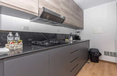 Marbella Condo | ★Luxury 2 bedroom apt with free parking
