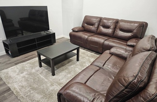 Fort Gary House | Luxury 2 bedroom basement
