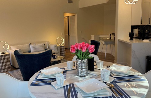 University City Condo | Luxury 2 bedroom condo in LaJolla renovated & fully furnished