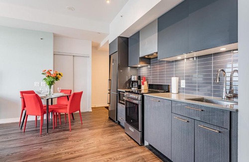Church and Wellesley House | Luxury 2 Bedroom Condo High Floor close to Eaton Center