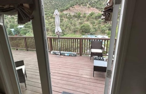 Bisbee House | LUXURY 2-bedroom house in brilliant Bisbee with BREATHE taking views