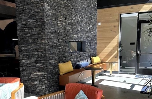 Anaheim Colony Historic District Apartment | LUXURY 2 Bedroom in NICE AREA near DISNEYLAND