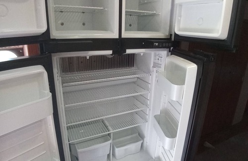 Woodbury House | Luxury 2-bedroom RV in fabulous Woodbury with WiFi, AC