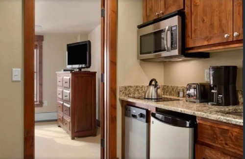 Breckenridge Condo | Luxury 2 Bedroom, Ski-In/Ski-Out at Grand Lodge on Peak 7