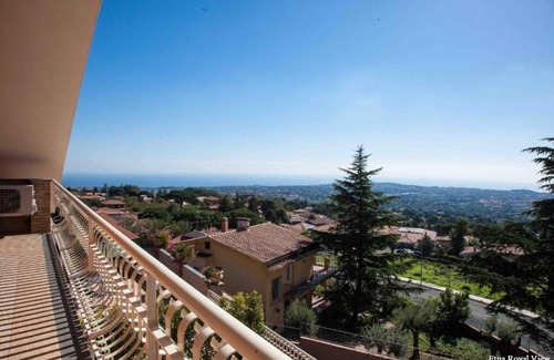 Trecastagni Apartment | Luxury 2 Bedroom Sea View Apartment