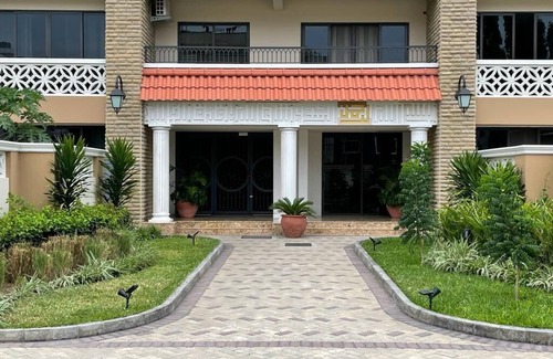 Ras Makamaiwe Apartment | Luxury 2 Bedroom Serviced Apt in Prime Locale